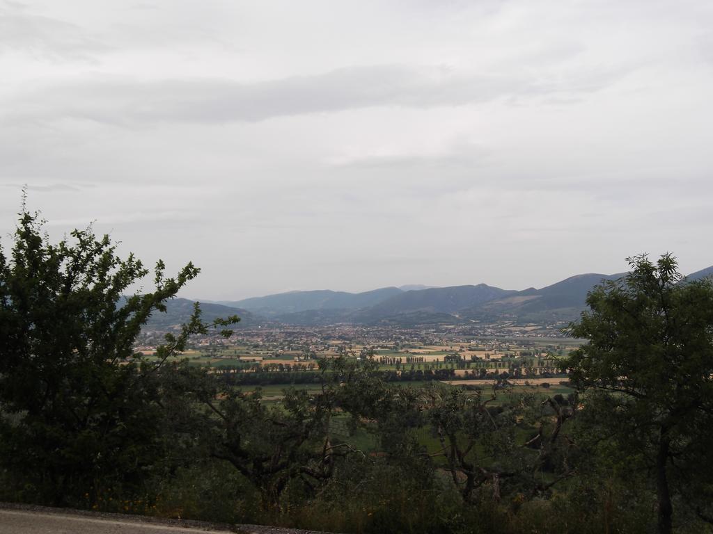 A Casa Di Mi Appartamenti Vacanza Montefalco Room photo